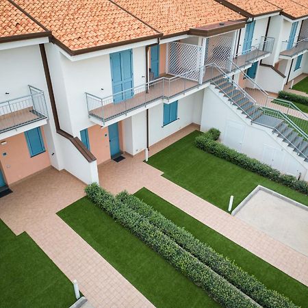 Icaro Residence Apartments With A Beautiful Pool Сант'Агата-ди-Милите Экстерьер фото