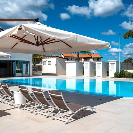 Icaro Residence Apartments With A Beautiful Pool Сант'Агата-ди-Милите Экстерьер фото