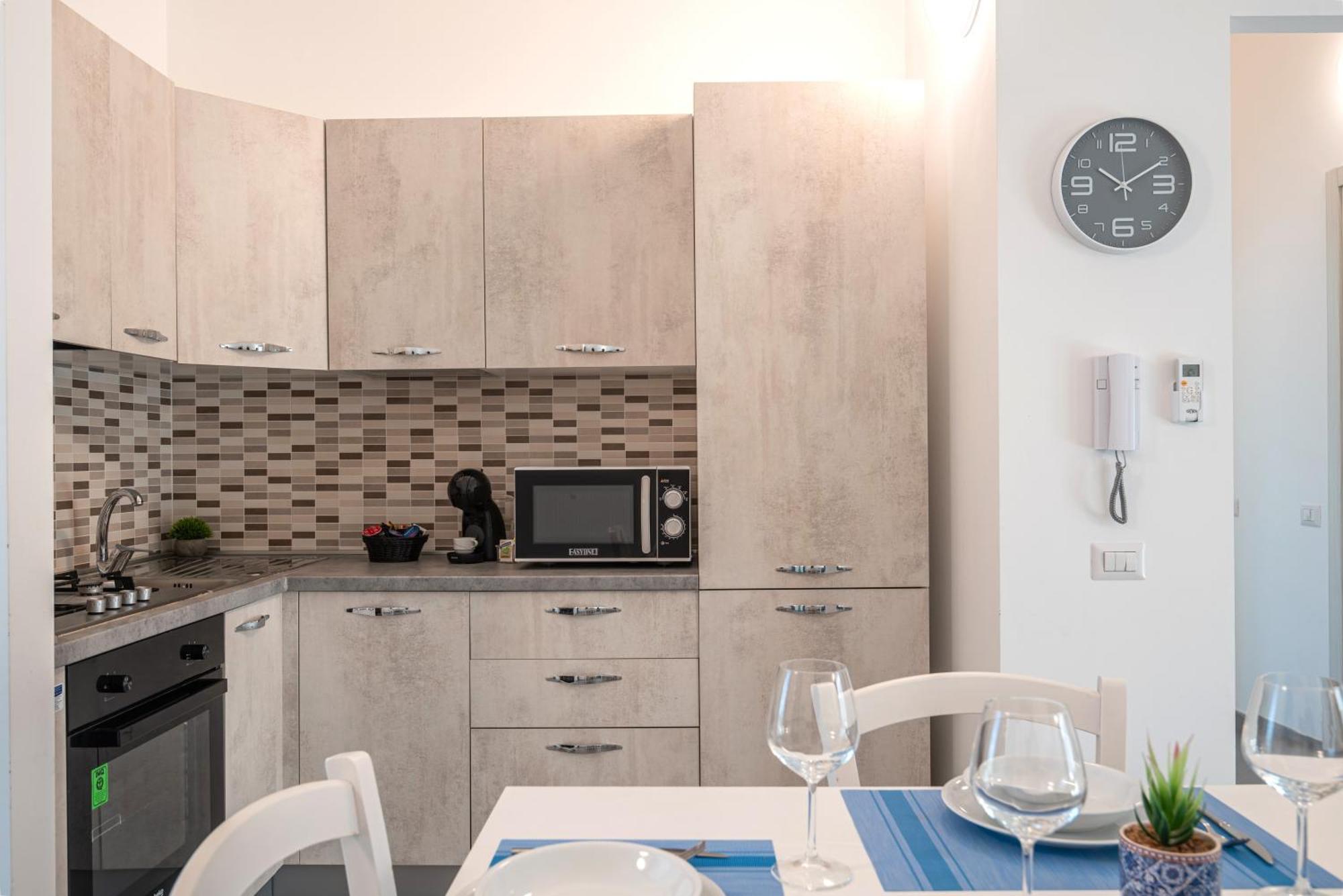 Icaro Residence Apartments With A Beautiful Pool Сант'Агата-ди-Милите Экстерьер фото