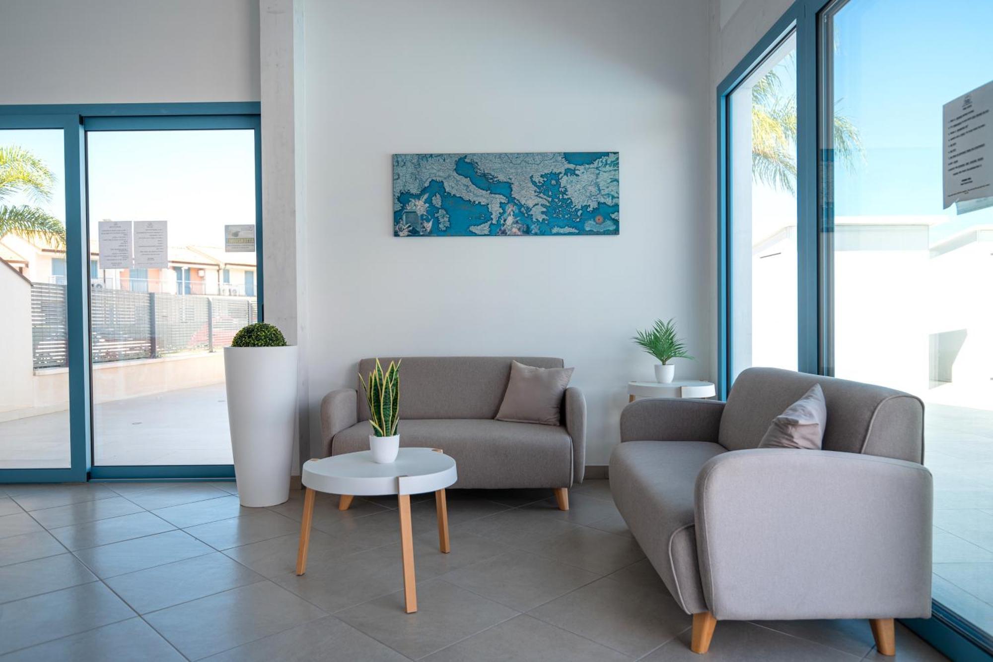 Icaro Residence Apartments With A Beautiful Pool Сант'Агата-ди-Милите Экстерьер фото